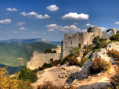 Hrad Peyrepertuse