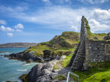 Pobřeží v oblasti Ring of Kerry, Irsko