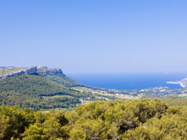 Pohled na záliv nad La Ciotat, Francie