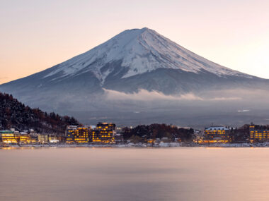 řeka Kawaguchi a výhled na Mt. Fuji