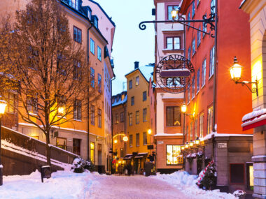 Zasněžené ulice v Gamla Stan, Stockholm